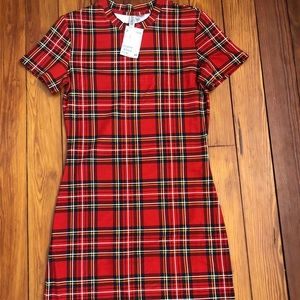 Slim fit, red plaid dress